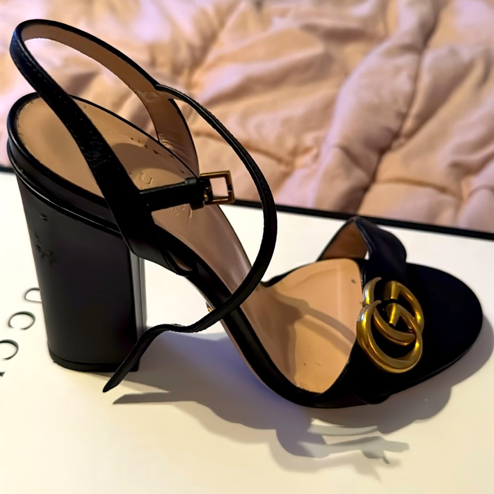 Gucci Black Double G women's sandals